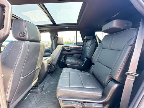 Used 2024 Chevrolet Tahoe RST w/ Luxury Package RWD image 17