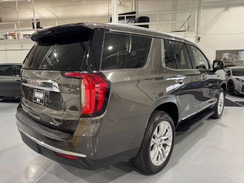 Used 2021 GMC Yukon SLT w/ SLT Luxury Plus Package image 7
