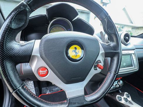 Used 2012 Ferrari California image 42