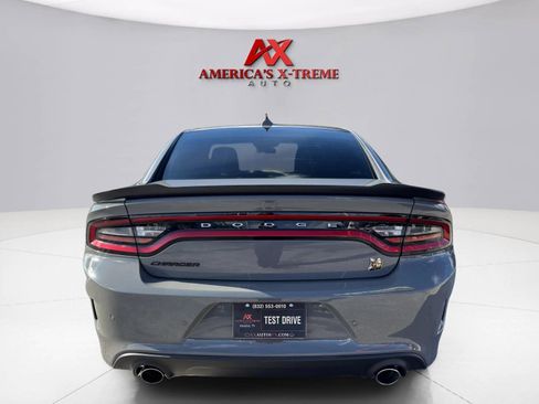 Used 2019 Dodge Charger Scat Pack w/ Plus Group RWD image 4