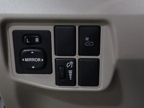 Used 2010 Toyota Prius Five FWD image 21