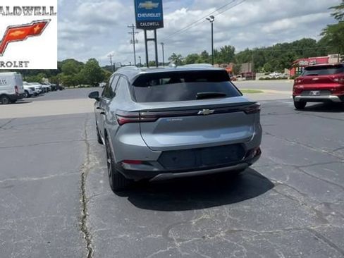 Used 2024 Chevrolet Equinox EV LT FWD image 7
