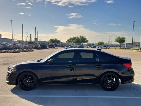 Used 2024 Honda Civic Sport image 7