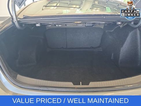 Used 2023 Chevrolet Malibu LT FWD image 12