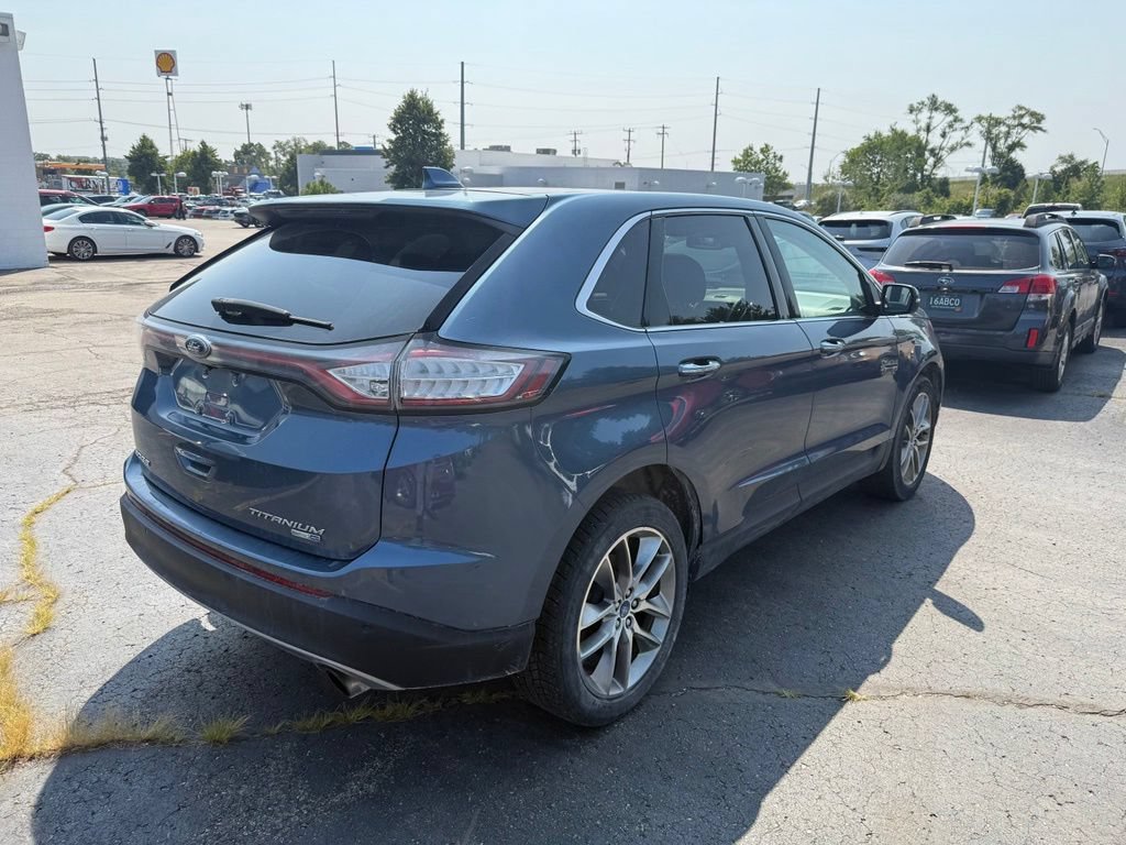 Used 2018 Ford Edge Titanium w/ Equipment Group 301A AWD/4WD image 3