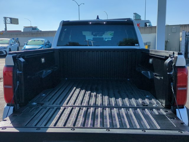 Used 2026 Toyota Tacoma SR5 AWD/4WD image 10