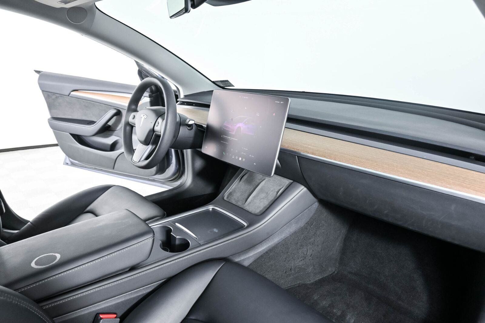 Used 2023 Tesla Model 3 Standard Range RWD image 22