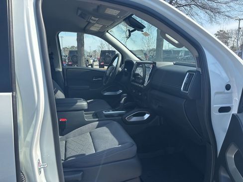 New 2026 Nissan Frontier SV w/ All-Weather Content Package AWD/4WD image 18