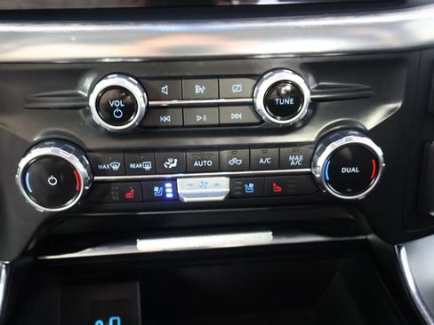 Used 2022 Ford F150 Lariat AWD/4WD image 41