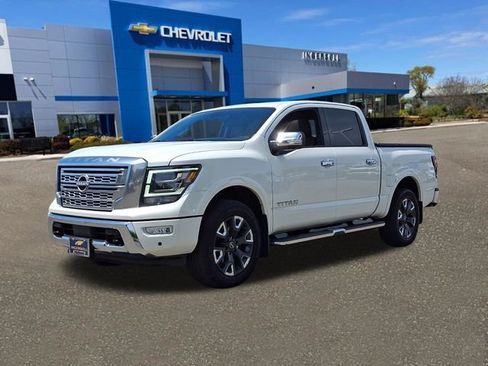 Used 2023 Nissan Titan Platinum Reserve w/ Moonroof Package AWD/4WD image 31