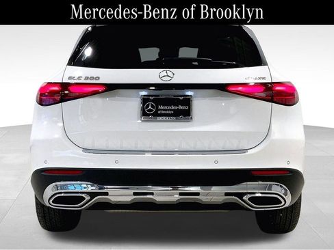 Certified 2026 Mercedes-Benz GLC 300 4MATIC image 4