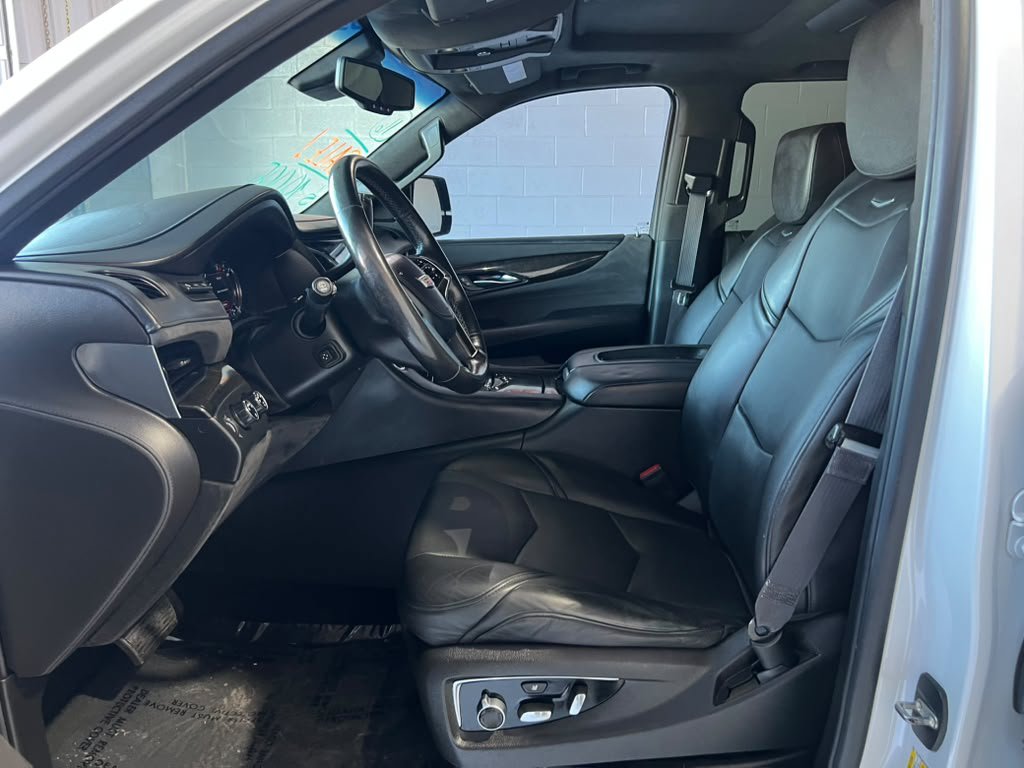 Used 2016 Cadillac Escalade ESV Platinum AWD/4WD image 9