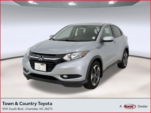 Used 2018 Honda HR-V EX image 1