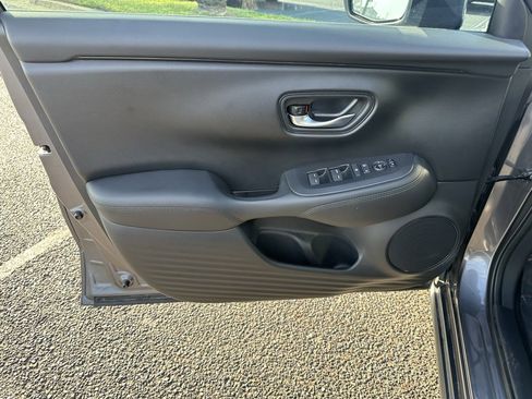 Used 2026 Honda HR-V LX image 10