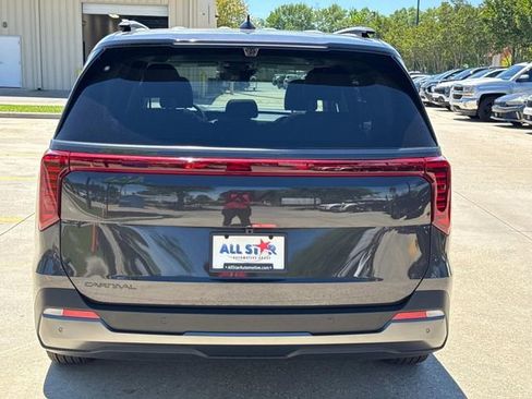 New 2026 Kia Carnival SX Prestige FWD image 7