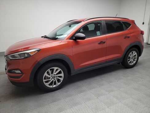 Used 2016 Hyundai Tucson SE w/ Option Group 02 FWD image 2