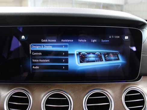 Used 2023 Mercedes-Benz E 450 4MATIC Sedan w/ Premium Package image 27