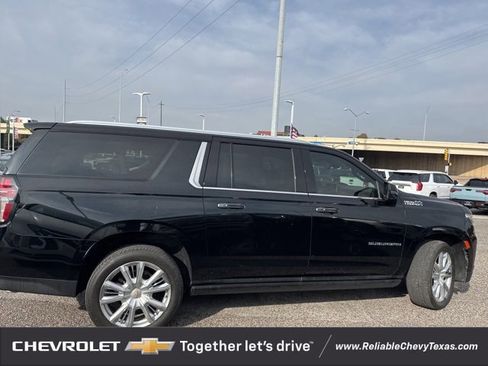 Used 2021 Chevrolet Suburban High Country w/ Premium Package 2 image 9