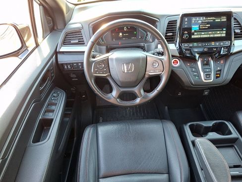 Used 2023 Honda Odyssey Sport image 12