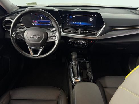 Used 2024 Chevrolet Trax ACTIV w/ Sunroof Package image 12