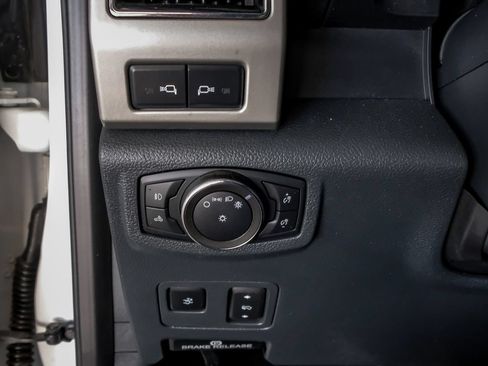 Used 2022 Ford F250 Lariat w/ Lariat Ultimate Package AWD/4WD image 28