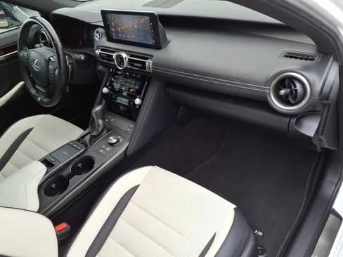 Used 2021 Lexus IS 350 F Sport RWD image 11