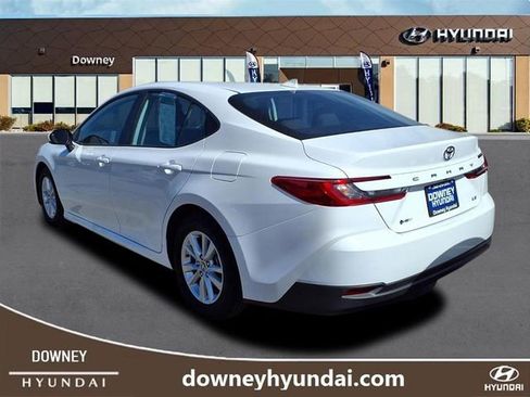 Used 2025 Toyota Camry LE image 4