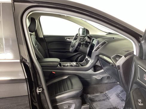 Certified 2023 Ford Edge SEL w/ Convenience Package AWD/4WD image 9