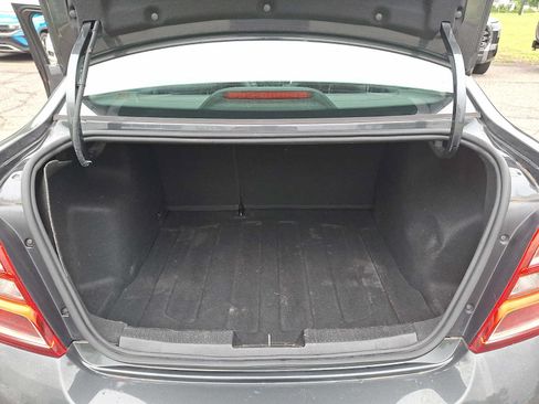 Used 2018 Chevrolet Sonic Premier FWD image 26