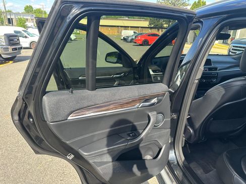 Used 2018 BMW X1 xDrive28i image 16