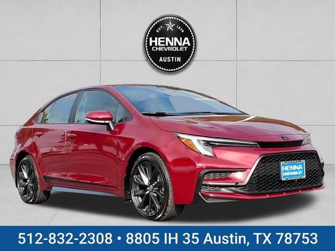 Used 2025 Toyota Corolla SE FWD image 1