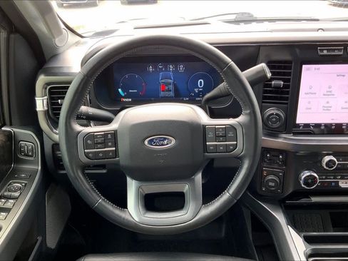 Used 2024 Ford F250 Lariat w/ Lariat Ultimate Package image 5