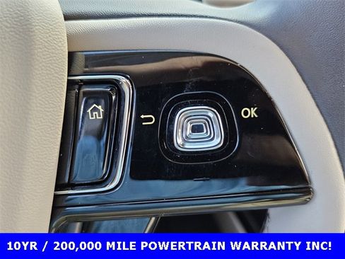 Used 2023 Lincoln Corsair Standard w/ Equipment Group 101A image 24