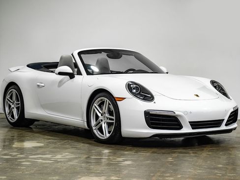 Used 2017 Porsche 911 Carrera image 7