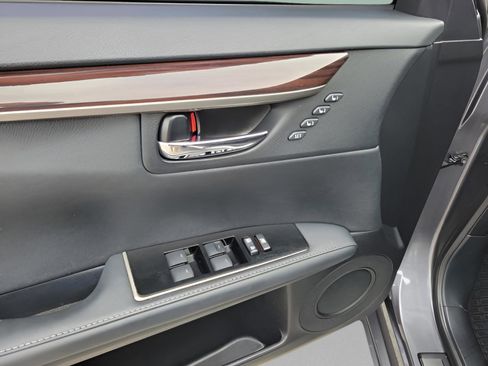 Used 2016 Lexus ES 350 image 31