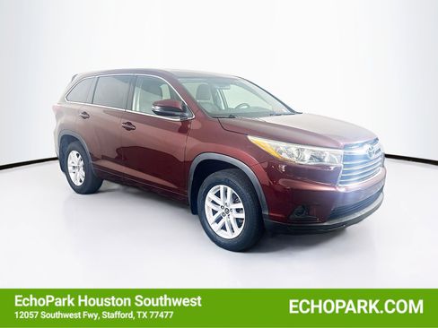 Used 2016 Toyota Highlander LE image 1