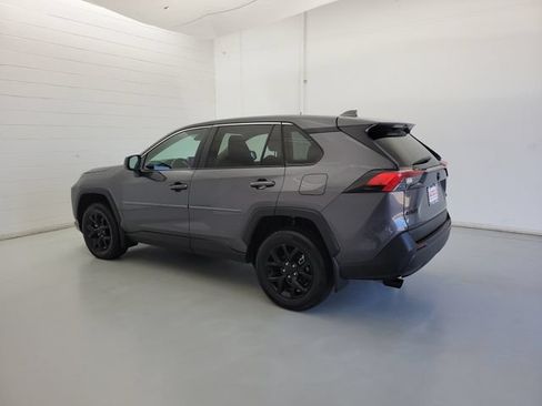 Used 2024 Toyota RAV4 LE FWD image 7