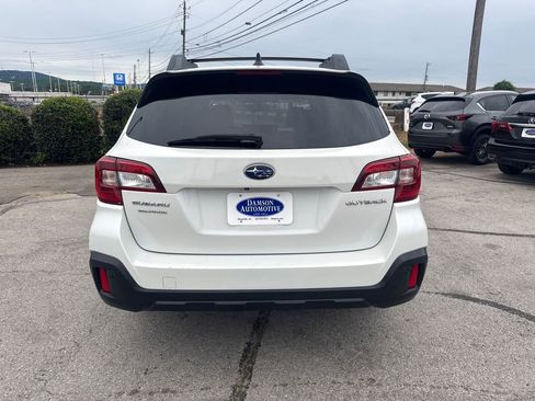 Used 2019 Subaru Outback 2.5i Limited AWD/4WD image 4