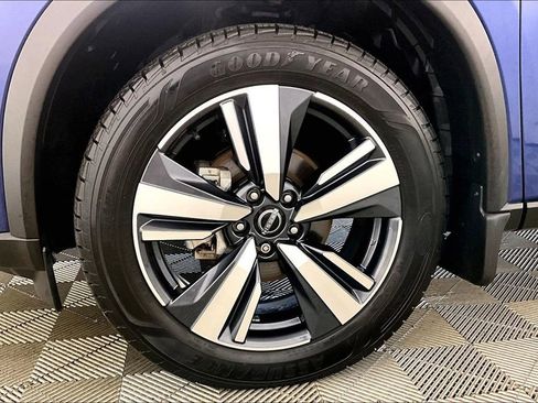 Used 2023 Nissan Rogue SL w/ SL Premium Package FWD image 8