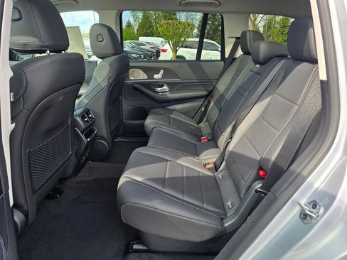 New 2026 Mercedes-Benz GLS 450 4MATIC image 19
