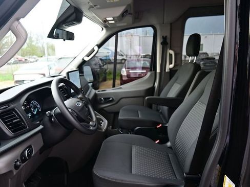 Used 2023 Ford Transit 350 XLT image 11