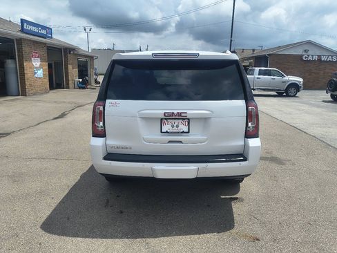 Used 2017 GMC Yukon SLT w/ Open Road Package AWD/4WD image 5