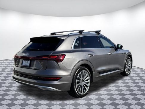 Used 2019 Audi e-tron Prestige w/ Prestige Package AWD/4WD image 7