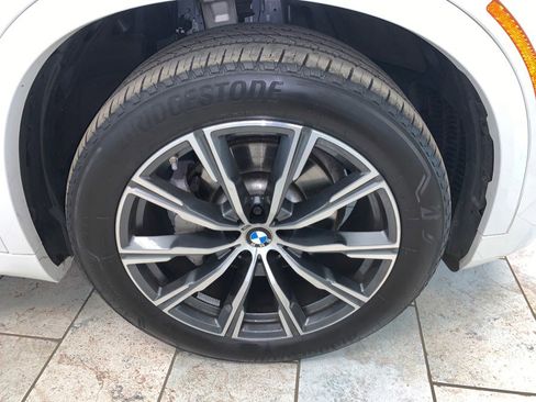 Used 2023 BMW X5 xDrive40i w/ M Sport Package image 9