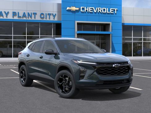 New 2026 Chevrolet Trax LT w/ Driver Confidence Package FWD image 7