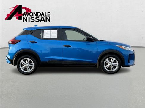Used 2021 Nissan Kicks S image 8