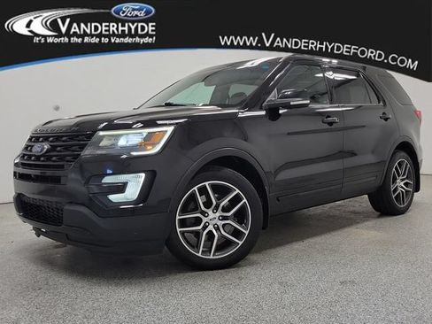 Used 2017 Ford Explorer Sport AWD/4WD image 1