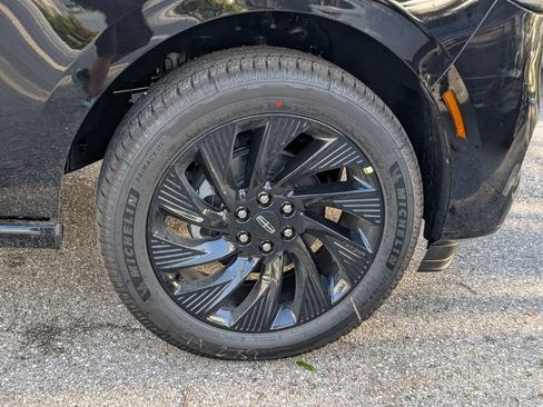 New 2026 Lincoln Navigator L Reserve AWD/4WD image 9