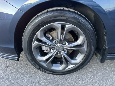 Certified 2024 Honda Accord EX image 7