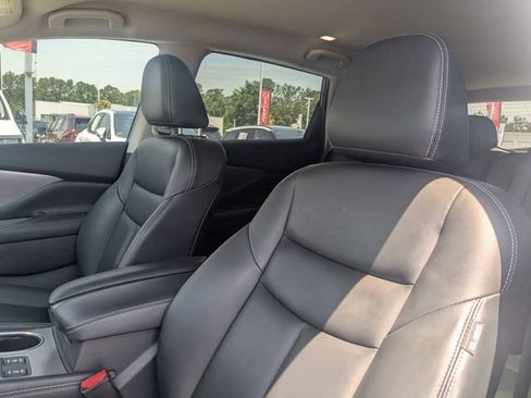 Used 2024 Nissan Murano SV FWD image 13